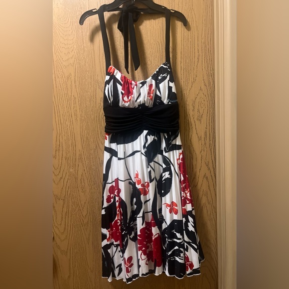 Speechless Black and White Halter Sundress for Wedding Guest - Picture 1 of 8